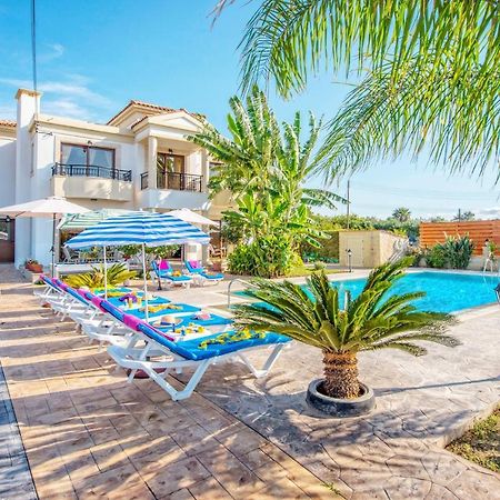 Dora' S Villa Argaka Exterior photo