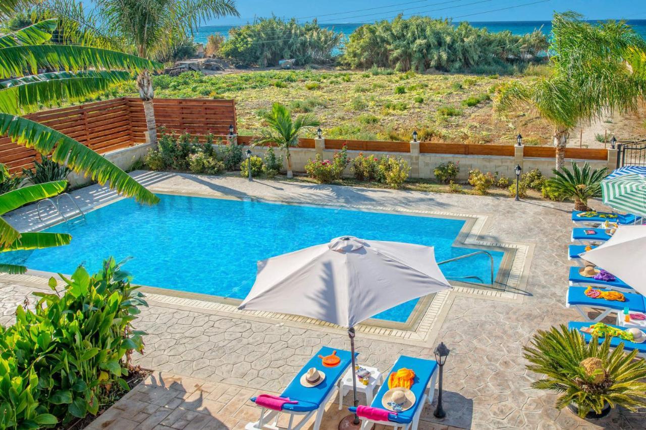 Dora' S Villa Argaka Exterior photo