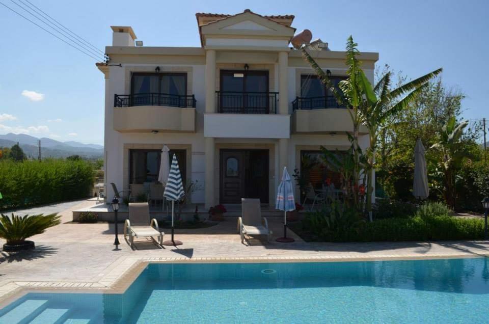 Dora' S Villa Argaka Exterior photo